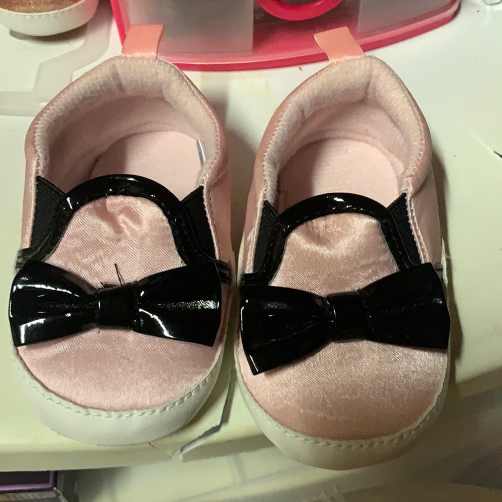Little treasure shoes size 6-12 months